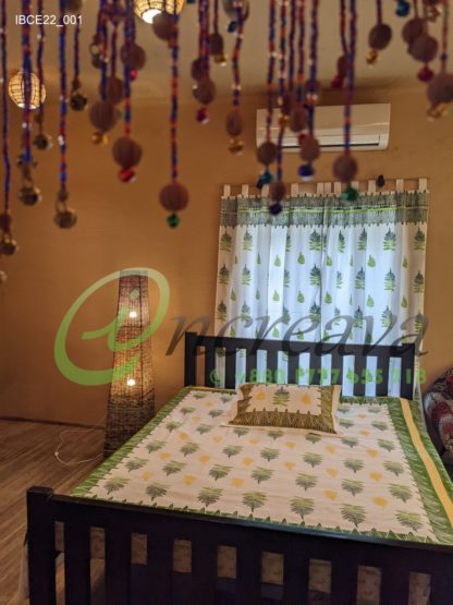 White Fern bed cover2