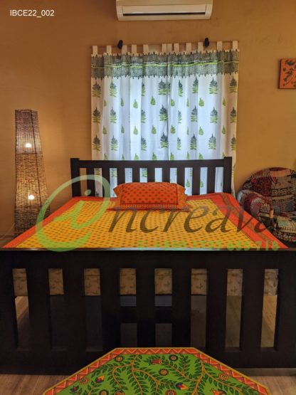 Orange Mastered bed cover