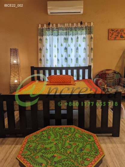 Orange Mastered bed cover