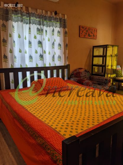 Orange Mastered bed cover