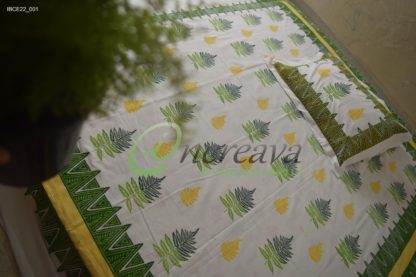 White Fern bed cover