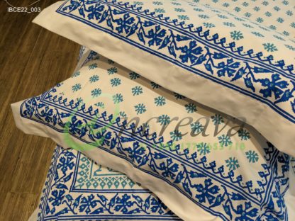 White Jamdni blue bed cover