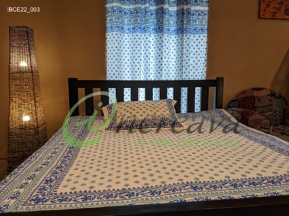 White Jamdni blue bed cover