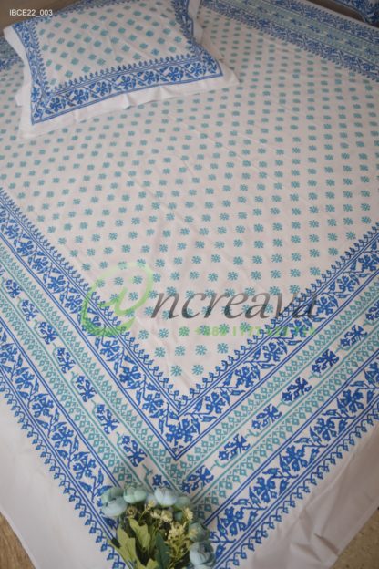 White Jamdni blue bed cover