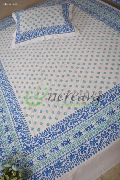 White Jamdni blue bed cover