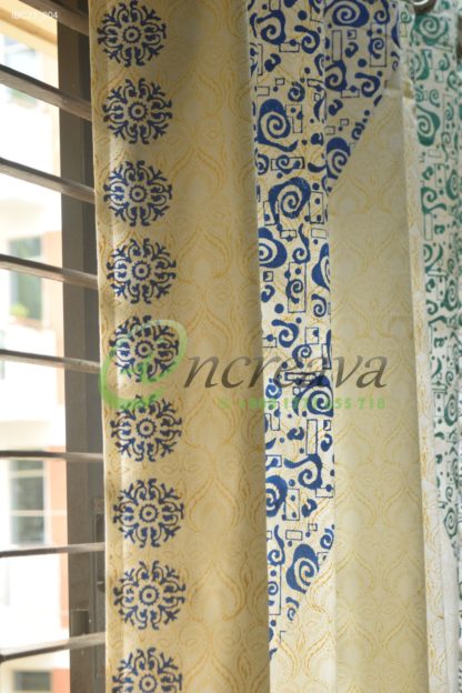 White Paste Triangle Bed cover