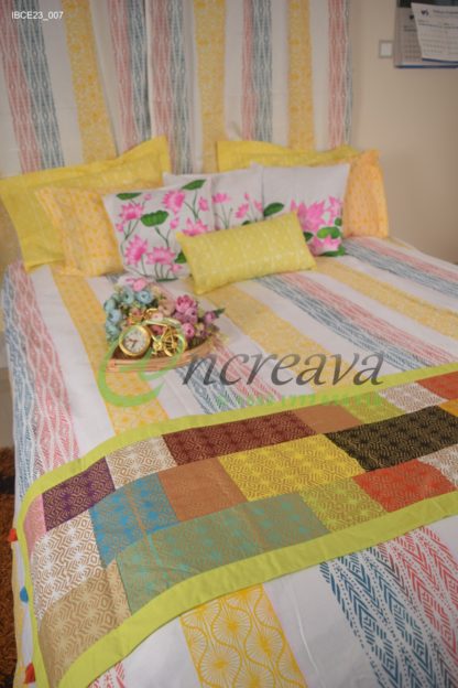 White Vertical Line  Bed cover